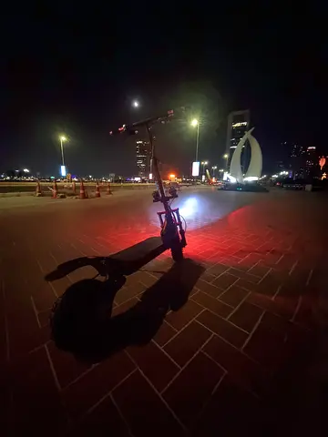 Used electric scooter with lights good condition 60V battery and high suspension 3000w double motors