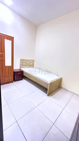 Spacious furnished partition room
