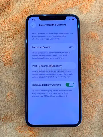 iPhone 11Pro 64gb 82 battery health