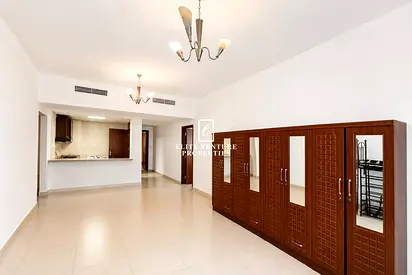 SPACIOUS | HIGH FLOOR | PRIME LOCATION