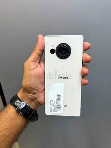 Aquos r8 5g