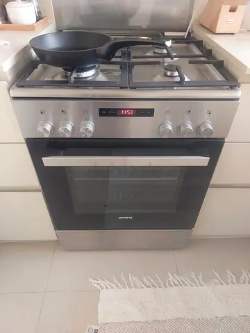 Siemens Digital Top Gas Oven Electric Cooker 60cm
