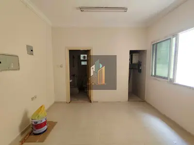 Spacious studio with close kitchen for rent