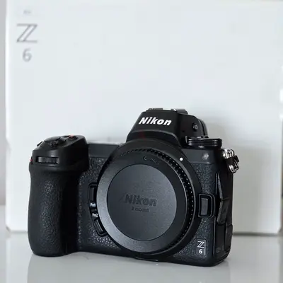 Excellent Condition Nikon Z6 Mirrorless Camera Body (With Box)