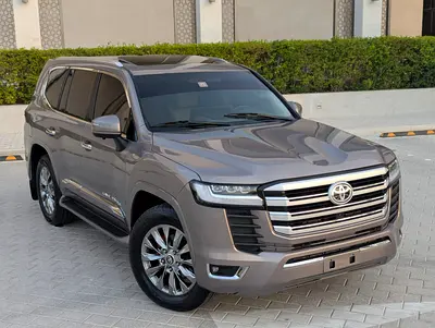 Toyota Land Cruiser VXR 2013 Facelifted 2026 With Interior and Exterior GCC Specs | Well Maintained