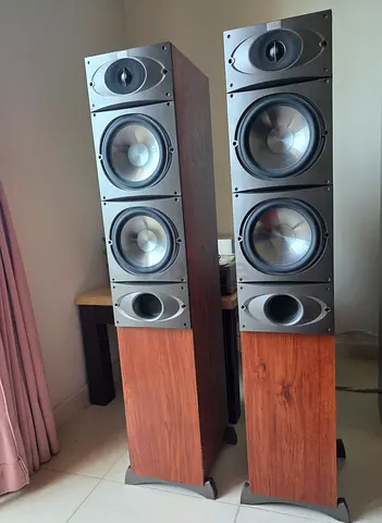 Phase Technology Floor Stand Speakers, USA