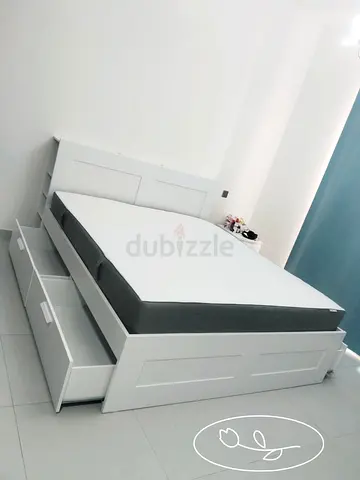 IKEA brimness king size 180×200cm bed with 4 storage drawers underneath, headboard and IKEA mattress