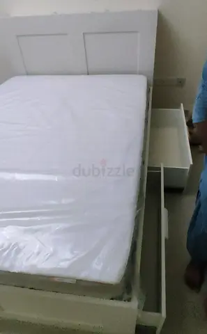 IKEA brimnes double size 140×200cm bed frame with headboard+ 4 big storage drawers +IKEA mattress ✨
