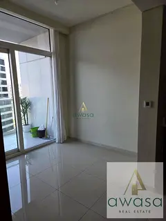 Prime Location | High Floor | Ready to Move