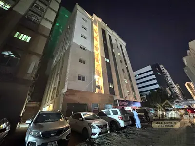 Luxury 1bhk central ac balcony family ready to move