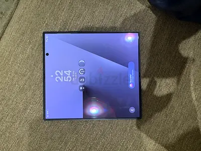 Samsung z fold7 with 2 year Samsung care - Excellent Condition, Unlocked tdra with box