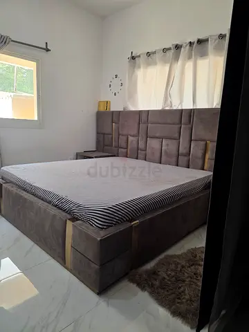 🛏️ BED FOR SALE – GOOD CONDITION 🛏️
King size upholstered platform bed with storage, grey velvet