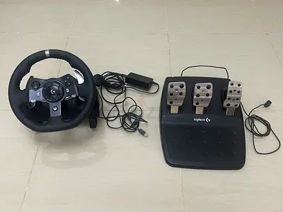 Logitech Driving Force G920 Wheel and Pedals - Good Working Condition