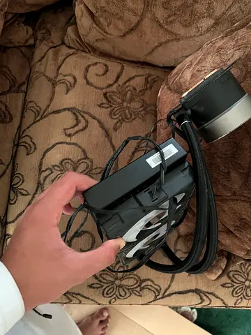 مبرد مائي