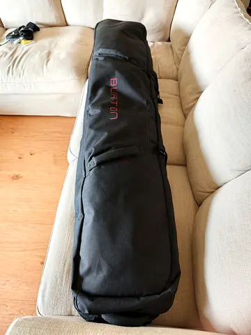 **FINAL PRICE** Burton Wheelie Snowboard bag
