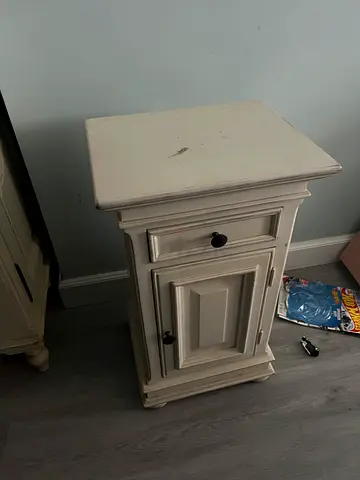 Set- 2 nightstands, console and cabinet.