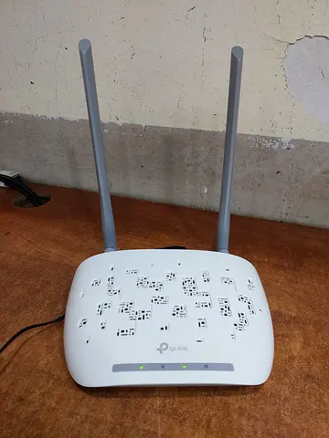 TP-Link Dual Antenna Wireless Router - Good Working Condition