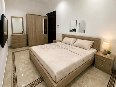 Complete 5-Piece Wooden Bedroom Set