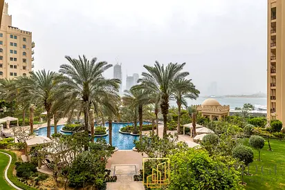 Sea View | Vacant | Large Layout