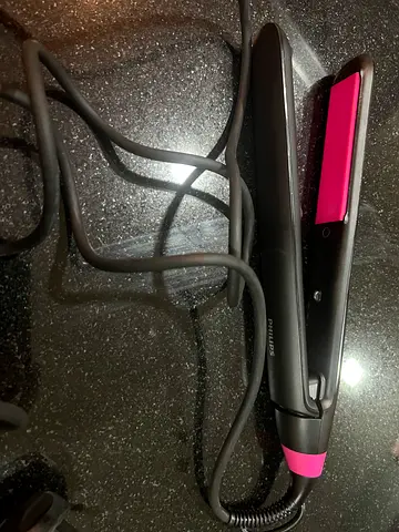Phillips straightener almost new