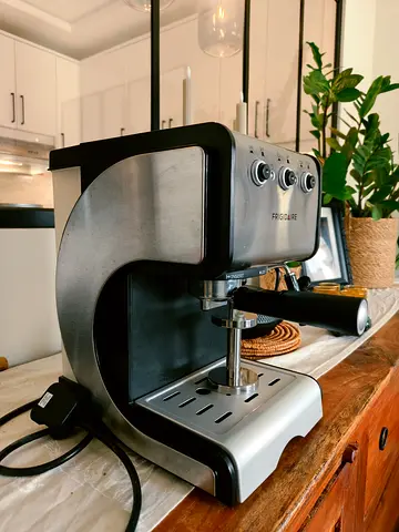 Frigidaire Espresso and Cappuccino maker