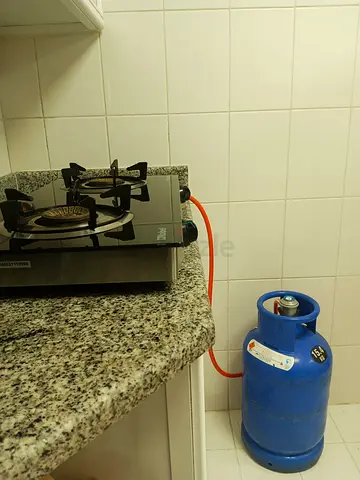 Gas Stove Cylinder Set for Sale – Excellent Condition | AED 299 only !!!