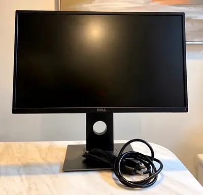 Dell 24” Full HD Monitor with HDMI  DisplayPort – Excellent Condition