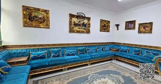 Ready room and hall with an area of 1117 sq. ft. Large area for the apartment with excellent finishing and suitable for investment and currently rente