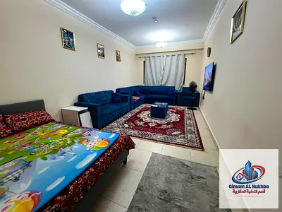 من اجمل وارقي غرفه وصاله تشطيبات سوبر لوكس بلكونه 2حمام موقع استرتيجيمكام ممياز جدا شامل انترنت