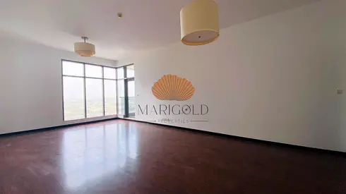SPACIOUS I BEAUTIFUL VIEWS I AVAILABLE NOW