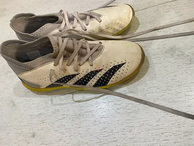 Football shoes