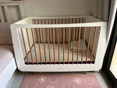 Snug baby cot for sale - immaculate condition