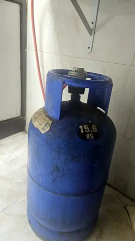 15.6 kg LPG Gas Cylinder with Regulator  Gas Pipe and Stove – Available End of Month