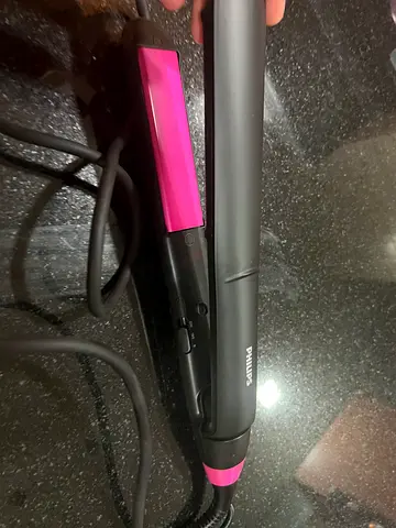 Philips straightener almost new