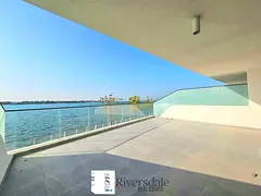 Sea View Duplex 4BHK-Maid
