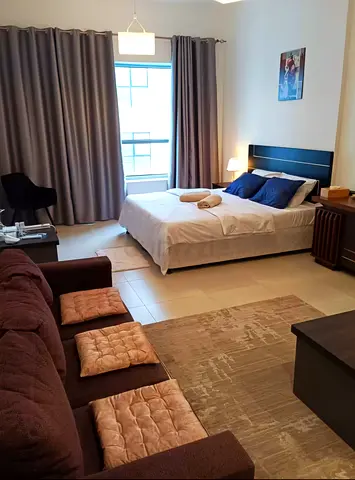 EXCELLENT PRIVATE ROOM FOR FAMILY COUPLE | NEAR METRO STATION.!!