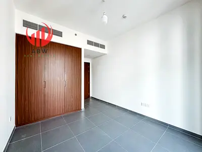 High-Floor 1BR | Creek And DXB Skyline View