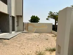 EXPANSIVE VILLA | MAID'S ROOM | VACANT UNIT