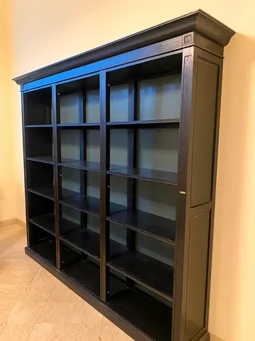 Glass Door Bookcase – AED 700