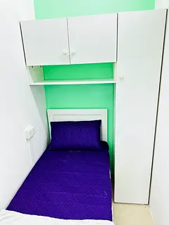 Single partition for rent in burjuman near metro station only 1200 pm
