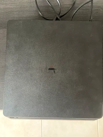 Sony PlayStation 4 Slim console - used, works well