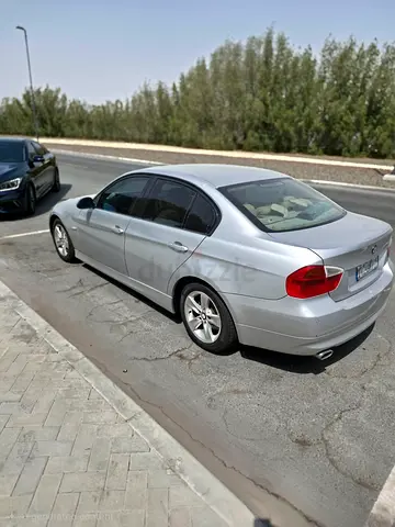 BMW 3-Series 320i 2008 GCC Specs - Well Maintained