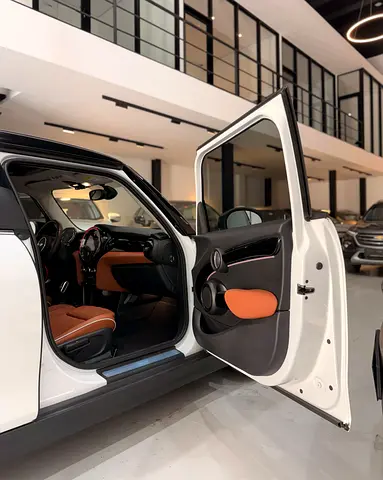 صورة 10 لـ 2024 MINI COOPER