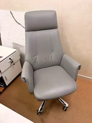 Executive High-Back Office Chair