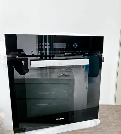 Miele Series 6 Designer Built-in Oven 60 cm elegant black – Premium German made