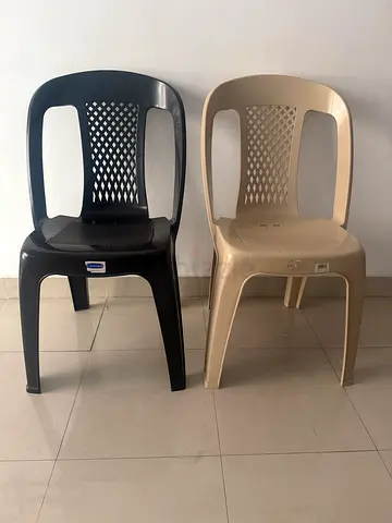 Set of 2 Stackable Plastic Chairs (Beige Black) - Good Condition