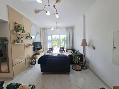 Exceptional 2 bedrooms / massive terrace / Semi furnished