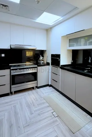 Kitchen cabinets for sale