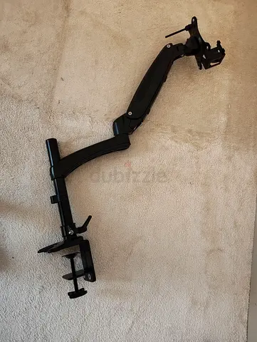 Gyroscopic monitor boom arm