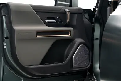 2024 GMC HUMMER — фото 14